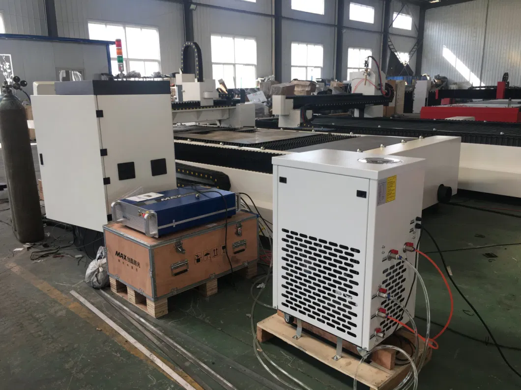 Huanxia 8000W 10000W 12000W Exchange Platform Enclosed Metal Laser Cutting Machine